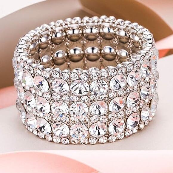 Women's Round Shaped Austrian Crystal Wedding 3 Layers Bracelet - Picture 4 of 4